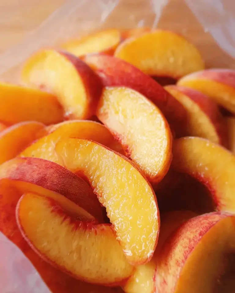 How to Freeze Peaches